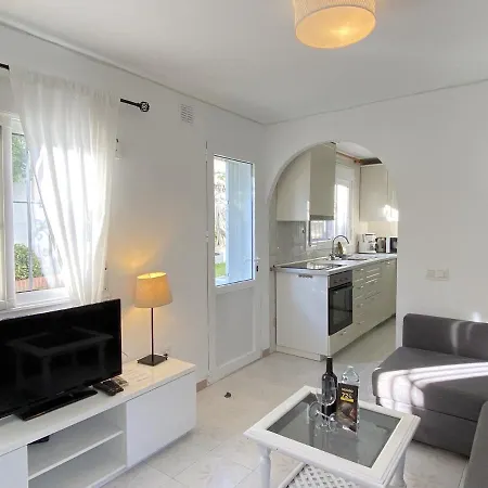 Sandra Al Fresco 内尔哈